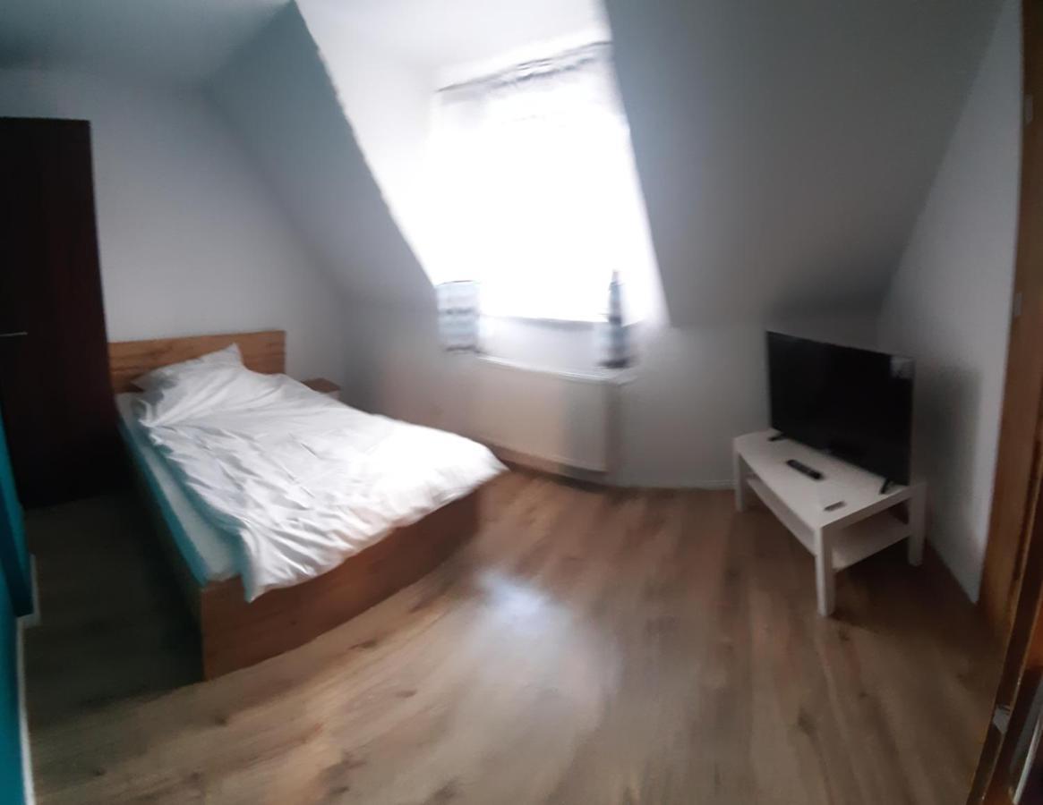 Sosnowy Dworek Sabat Imielno  Kültér fotó